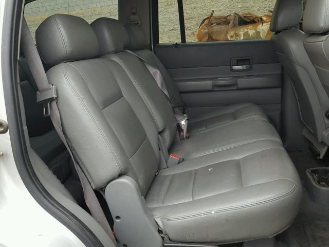 1D4HD48D35F562617 - 2005 DODGE DURANGO SL SILVER photo 6