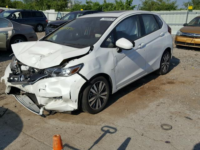 JHMGK5H74GX045711 - 2016 HONDA FIT EX WHITE photo 2