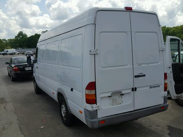 WDYPD744665871106 - 2006 FREIGHTLINER SPRINTER 2 WHITE photo 3