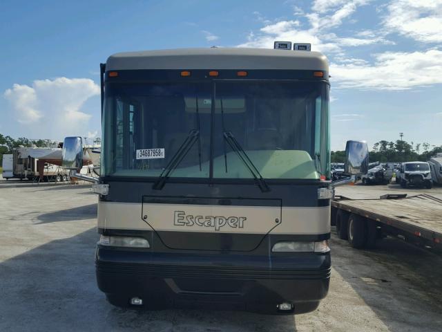 4UZAAHAK23CL80635 - 2003 FREIGHTLINER CHASSIS X BROWN photo 9