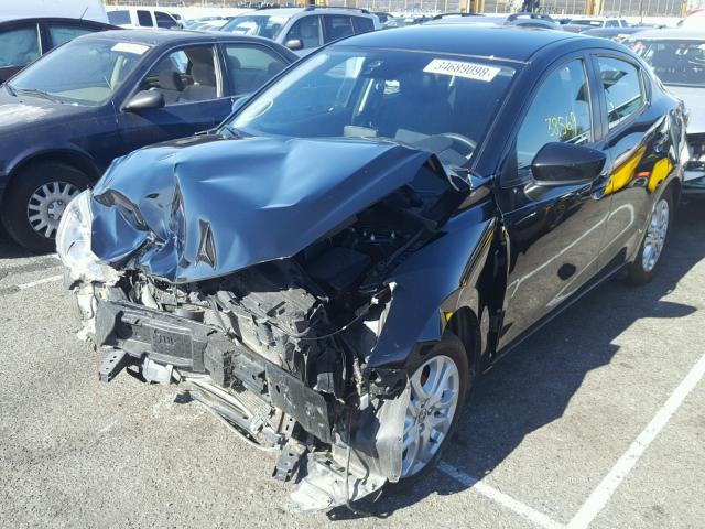 3MYDLBZV7GY146464 - 2016 TOYOTA SCION IA BLACK photo 2