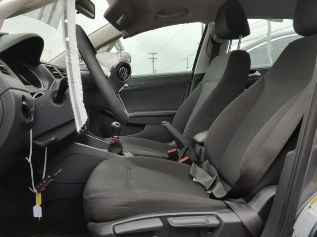 3VW1K7AJXFM310402 - 2015 VOLKSWAGEN JETTA BASE 蓝色 照片 5