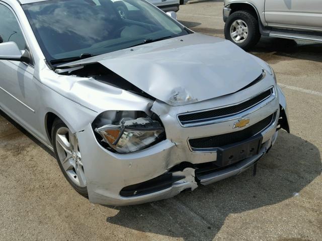 1G1ZC5E19BF379263 - 2011 CHEVROLET MALIBU 1LT SILVER photo 9