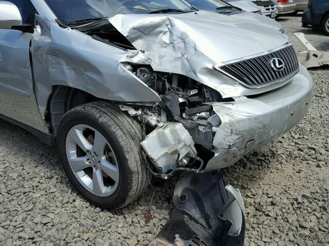 JTJHA31U440058330 - 2004 LEXUS RX 330 SILVER photo 9