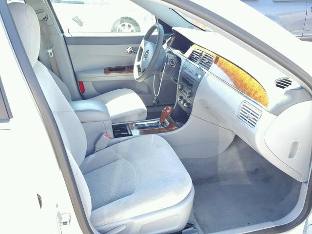 2G4WC552761122713 - 2006 BUICK LACROSSE C WHITE photo 5