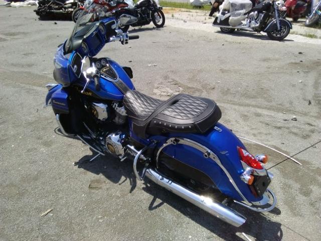 56KTREAA7J3360612 - 2018 INDIAN MOTORCYCLE CO. ROADMASTER BLUE photo 3