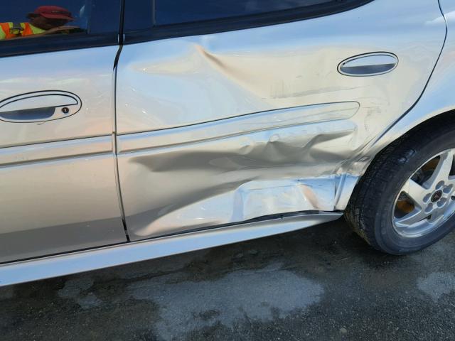 2G2WP522X41293664 - 2004 PONTIAC GRAND PRIX SILVER photo 9