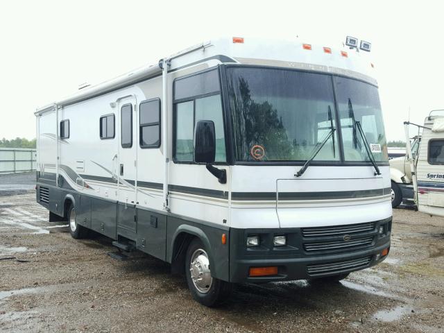 1FCNF53S520A03106 - 2002 WINNEBAGO MOTORHOME WHITE photo 1