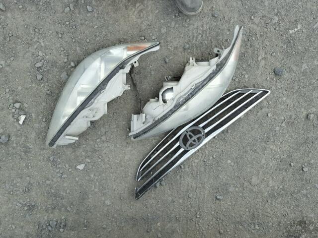 4T1BF32K15U590938 - 2005 TOYOTA CAMRY LE GRAY photo 9