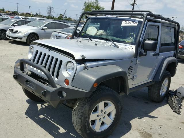 1C4AJWAG8CL254798 - 2012 JEEP WRANGLER S SILVER photo 2
