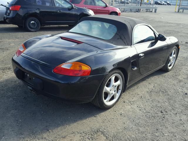 WP0CB2980YU663052 - 2000 PORSCHE BOXSTER S BLACK photo 4