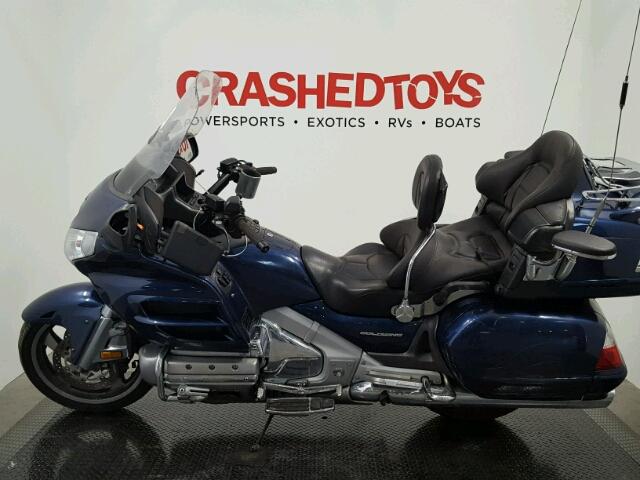 1HFSC47H57A609288 - 2007 HONDA GL1800 BLUE photo 3