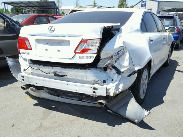 JTHBJ46G582238605 - 2008 LEXUS ES 350 WHITE photo 4