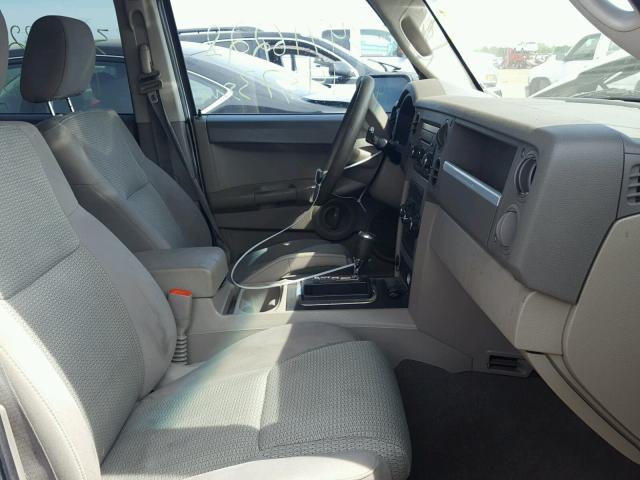 1J8HG48K88C167110 - 2008 JEEP COMMANDER GOLD photo 5