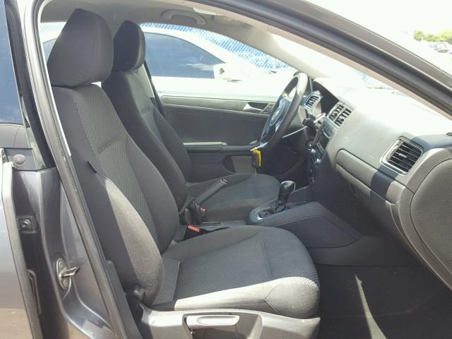 3VW2K7AJ0DM224078 - 2013 VOLKSWAGEN JETTA BASE 石墨色 照片 5