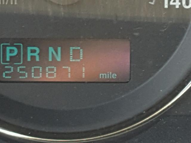 1J8HH48N46C133105 - 2006 JEEP COMMANDER ვერცხლისფერი ფოტო 8