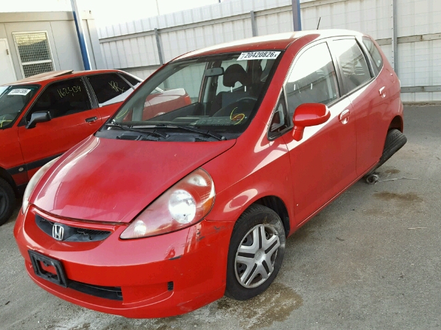 JHMGD38408S041268 - 2008 HONDA FIT RED photo 2