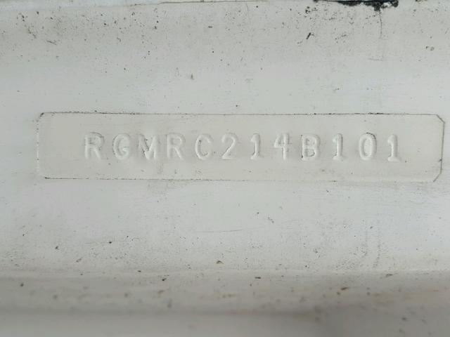 RGMRC214B101 - 2001 REGA BOAT WHITE photo 10