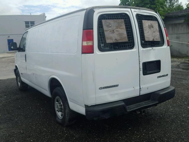 1GCGG25V451149992 - 2005 CHEVROLET EXPRESS G2 WHITE photo 3