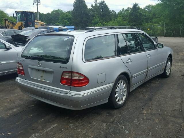 WDBJH82J81X051531 - 2001 MERCEDES-BENZ E 320 4MAT SILVER photo 4