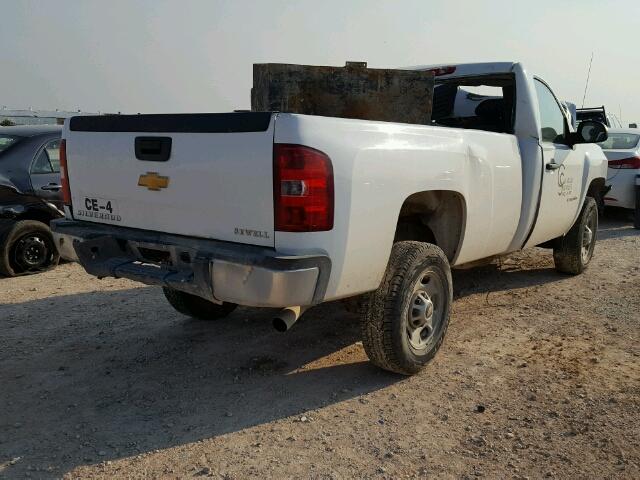 1GC0CVCG6DF246003 - 2013 CHEVROLET SILVERADO WHITE photo 4