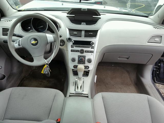 1G1ZB5E19BF102258 - 2011 CHEVROLET MALIBU LS ლურჯი ფოტო 9