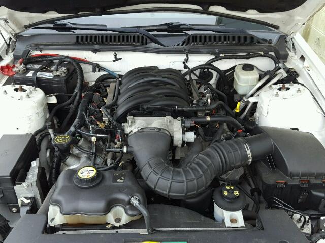 1ZVFT85H475219441 - 2007 FORD MUSTANG GT WHITE photo 7