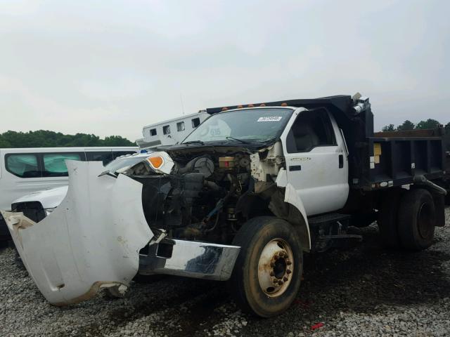 3FRPF75E77V518301 - 2007 FORD F750 SUPER WHITE photo 2