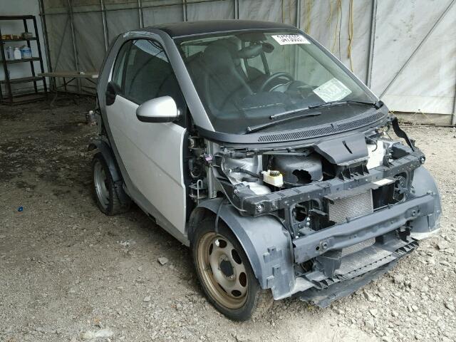 WMEEJ3BA5DK721856 - 2013 SMART FORTWO PUR WHITE photo 1