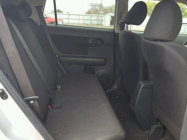 JTLZE4FEXA1105017 - 2010 TOYOTA SCION XB SILVER photo 6
