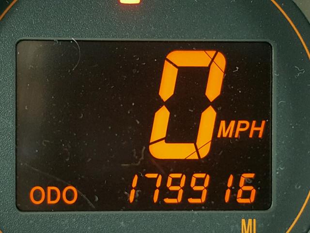 JTLZE4FEXA1105017 - 2010 TOYOTA SCION XB SILVER photo 8