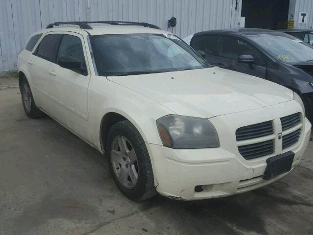 2D4FV48V35H509900 - 2005 DODGE MAGNUM SXT WHITE photo 1