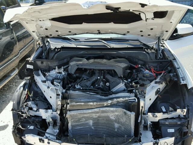 5YMKW8C52H0U71745 - 2017 BMW X6 M WHITE photo 7