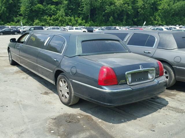 1L1FM88W86Y632306 - 2006 LINCOLN TOWN CAR E GRAY photo 3