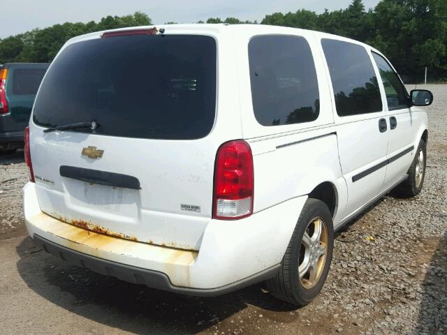 1GNDV23138D188592 - 2008 CHEVROLET UPLANDER WHITE photo 4