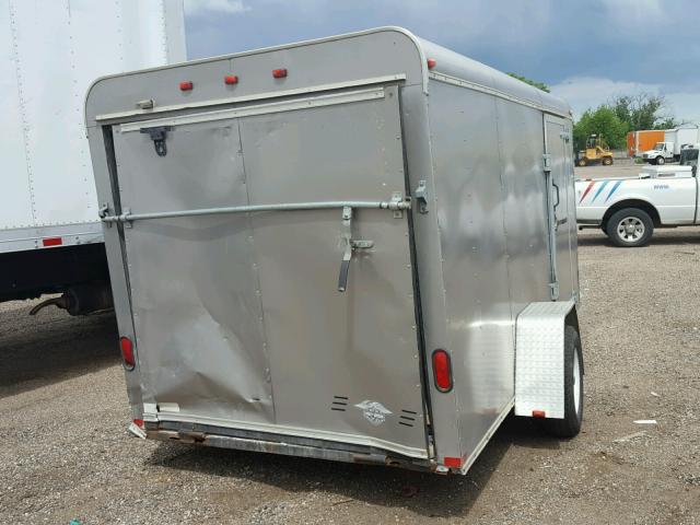 4DKUS15195S004251 - 2004 MISC ENCLOSED Szary zdjęcie 4