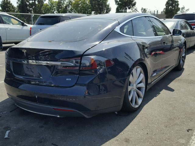 5YJSA1CNXDFP23154 - 2013 TESLA MODEL S BLUE photo 4