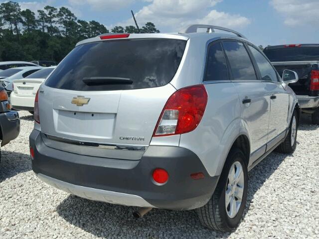 3GNAL2EK4ES596450 - 2014 CHEVROLET CAPTIVA LS SILVER photo 4