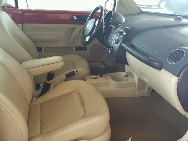 3VWRW3AL7AM002811 - 2010 VOLKSWAGEN NEW BEETLE 红色 照片 5