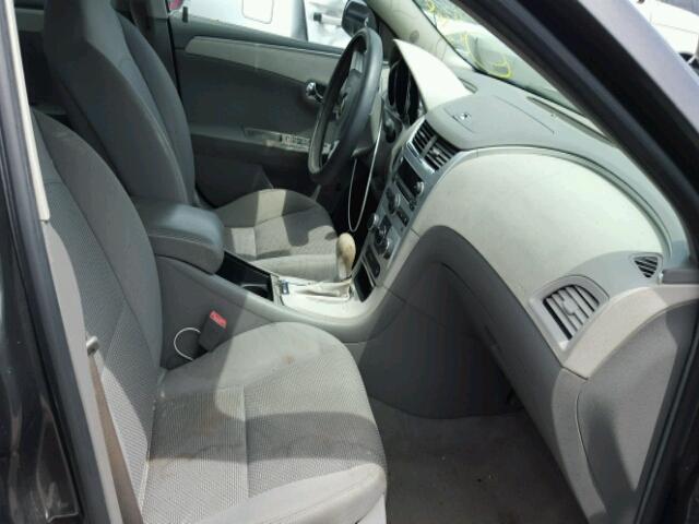 1G1ZB5EB7AF262002 - 2010 CHEVROLET MALIBU LS Boz foto 5
