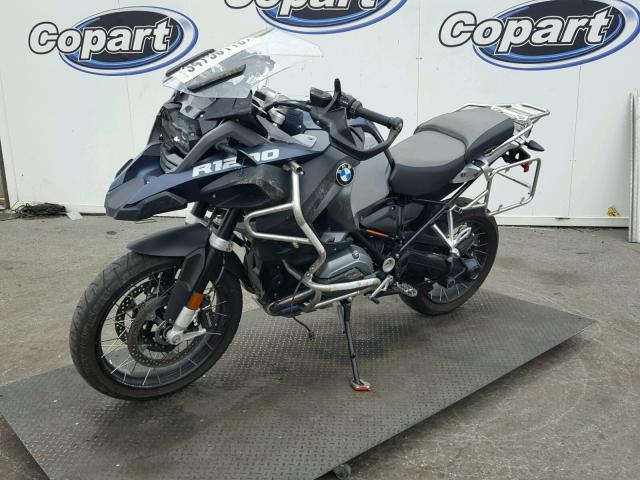 WB10A120XGZ665765 - 2016 BMW R1200 GS A GRAY photo 2