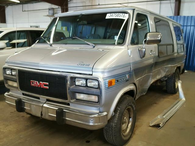 1GDEG25K7PF508556 - 1993 GMC RALLY WAGO SILVER photo 2