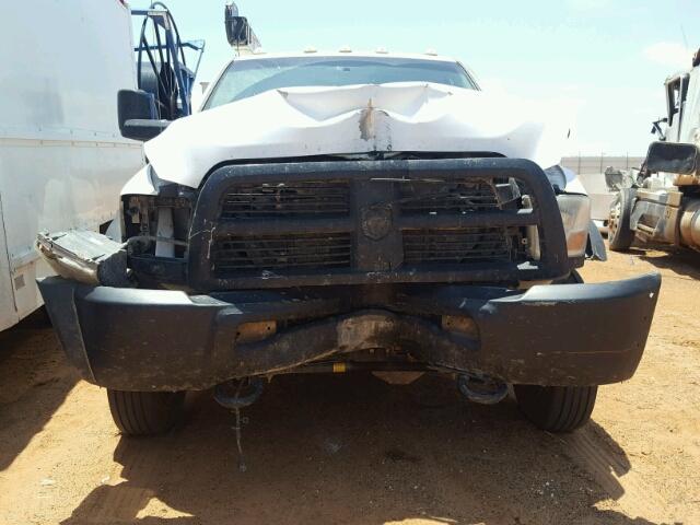 3C7WDNFLXCG137804 - 2012 DODGE RAM 5500 S WHITE photo 9