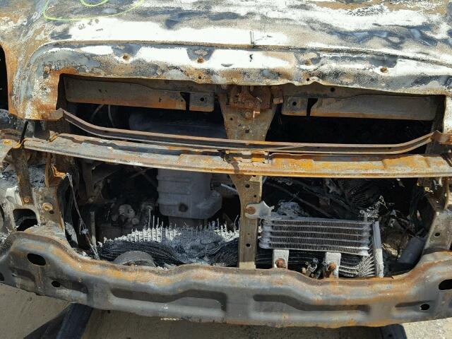 L0TN0V1N34758957 - 2002 HYUNDAI SANTA FE G BURN photo 7