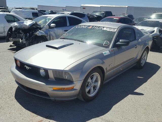 1ZVHT82H085116399 - 2008 FORD MUSTANG GT CHARCOAL photo 2