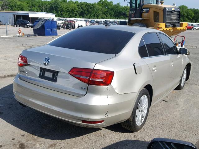 3VWLA7AJXFM340737 - 2015 VOLKSWAGEN JETTA TDI GOLD photo 4