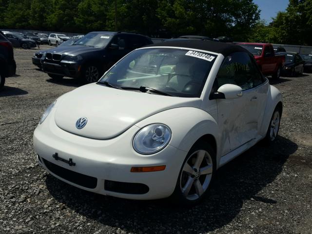 3VWFF31Y97M417717 - 2007 VOLKSWAGEN NEW BEETLE 白色 照片 2
