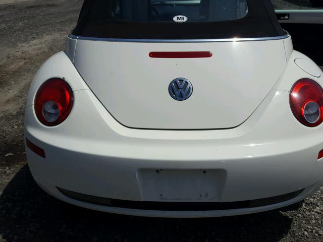 3VWFF31Y97M417717 - 2007 VOLKSWAGEN NEW BEETLE 白色 照片 7