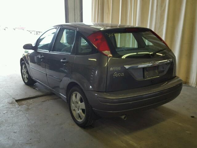 3FAFP37392R239031 - 2002 FORD FOCUS ZX5 GRAY photo 3