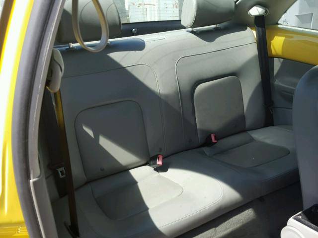 3VWRW31C36M413940 - 2006 VOLKSWAGEN NEW BEETLE 黄色 照片 6
